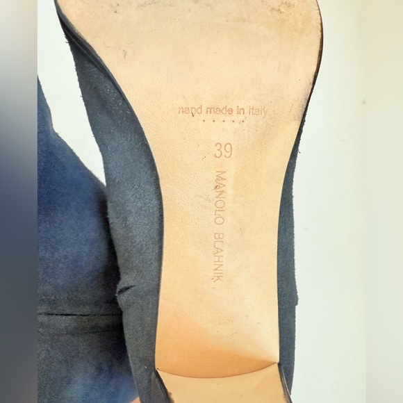 Manolo Blahnik Grey Suede Leather Brusta block heel ankle booties EU 39 - Picture 8 of 9